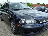 Gebraucht Volvo V40 122 PS (89 kW) 2000 Schwarz Kombi