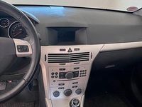 Gebraucht Opel Astra 105 PS (77 kW) 2008 Schwarz Kleinwagen