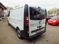 Gebraucht Renault Trafic 146 PS (107 kW) 2018 Weiß Van / Kleinbus