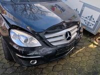 gebraucht Mercedes B200 CDI Unfall