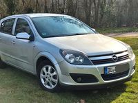 Gebraucht Opel Astra Edition 105 PS (77 kW) 2005 Grau Limousine