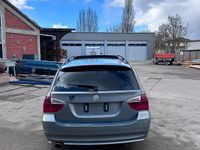 Gebraucht BMW 320 163 PS (119 kW) 2010 Silber Kombi