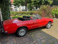Gebraucht Alfa Romeo Spider 131 PS (96 kW) 1972 Rot Cabrio