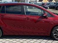 Gebraucht Toyota Verso Edition-S 132 PS (97 kW) 2017 Rot Van / Kleinbus