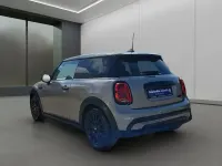 Używany Mini Cooper Classic 136 KM (100 kW) 2021 Szary Hatchback