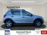 Gebraucht Dacia Sandero Lauréate 90 PS (66 kW) 2019 Highland grey Limousine