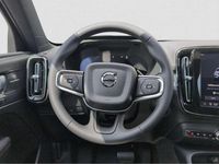 Neu Volvo XC40 Plus 163 PS (119 kW) 2026 Crystal white SUV