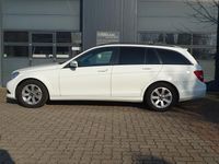 Gebraucht Mercedes C180 156 PS (114 kW) 2013 Weiß Kombi