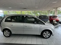 Gebraucht Opel Meriva Innovation 105 PS (77 kW) 2009 Silber Van / Kleinbus