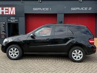 Gebraucht Mercedes ML350 224 PS (164 kW) 2009 Schwarz SUV