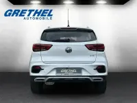 Gebraucht MG ZS Luxury 112 PS (82 kW) 2024 Weiss SUV