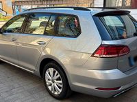 Gebraucht VW Golf VII 115 PS (84 kW) 2017 Braun Kombi