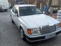 Gebraucht Mercedes 200 75 PS (55 kW) 1990 Weiß Limousine