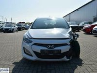 Gebraucht Hyundai i30 Classic 90 PS (66 kW) 2015 Weiß