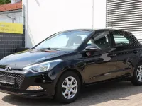 Gebraucht Hyundai i20 75 PS (55 kW) 2017 Schwarz Limousine