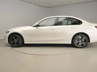Gebraucht BMW 320e Sport Line 204 PS (150 kW) 2024 Weiß Limousine