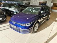 Gebraucht VW Golf VIII Life 150 PS (110 kW) 2022 Atlantik blue metallic Kombi