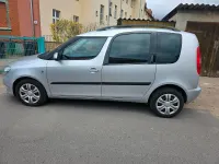 Gebraucht Skoda Roomster 85 PS (62 kW) 2012 Silber Van / Kleinbus