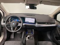 Używany BMW 220 156 KM (114 kW) 2025 Biały Minivan