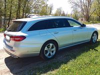 Gebraucht Mercedes E220 194 PS (142 kW) 2018 Silber Kombi
