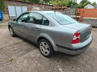 Gebraucht VW Passat Comfortline 131 PS (96 kW) 2002 Grau Limousine