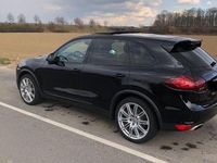 Second-hand Porsche Cayenne 245 CP (180 kW) 2012 Negru SUV