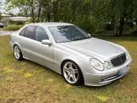 Gebraucht Mercedes E500 306 PS (225 kW) 2005 Silber Limousine