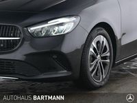 Gebraucht Mercedes B180 Progressive 136 PS (100 kW) 2024 Lack kosmosschwarz Kleinwagen
