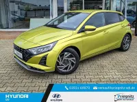 Gebraucht Hyundai i20 101 PS (74 kW) 2025 Grün Limousine