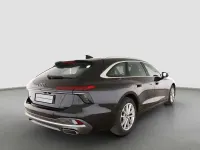 Gebraucht Audi A6 Sport 204 PS (150 kW) 2025 Schwarz Kombi