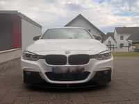Gebraucht BMW 330 M Sport 258 PS (189 kW) 2015 Weiß Kombi