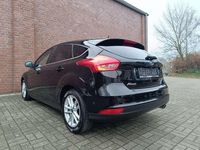 Używany Ford Focus Titanium 150 KM (110 kW) 2015 Czarny Sedan/Limuzyna