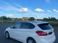 Gebraucht BMW 218 150 PS (110 kW) 2015 Weiß Van / Kleinbus