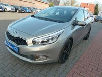 Gebraucht Kia Ceed Sportswagon 135 PS (99 kW) 2014 Silber Kombi