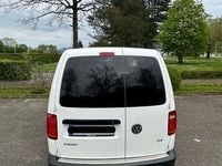 Second-hand VW Caddy 102 CP (75 kW) 2018 Alb Monovolum