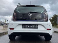 Gebraucht VW e-up! 61 kW (83 PS) 2020 Pure white Kleinwagen