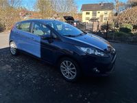 Gebraucht Ford Fiesta 82 PS (60 kW) 2012 Blau Kleinwagen