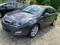 Używany Opel Astra Innovation 101 KM (74 kW) 2012 Szary Kombi