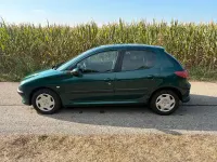 Gebraucht Peugeot 206 60 PS (44 kW) 2005 Grün Kleinwagen