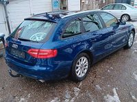 Gebraucht Audi A4 Ambition 170 PS (125 kW) 2012 Blau Kombi