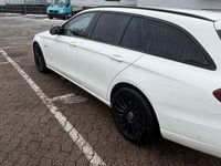 Gebraucht Mercedes E300 Avantgarde 306 PS (225 kW) 2019 Weiß Kombi