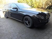 Gebraucht Mercedes E220 Avantgarde 194 PS (142 kW) 2017 Schwarz Kombi