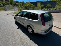 Usata Ford Focus 101 CV (74 kW) 2007 Argento Station wagon