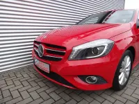 Gebraucht Mercedes A180 Style 109 PS (80 kW) 2012 Rot Limousine