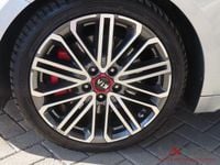 Gebraucht Kia ProCeed GT 204 PS (150 kW) 2021 (kcs) sparklingsilber met. Kombi