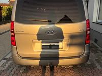 Gebraucht Hyundai H-1 170 PS (125 kW) 2017 Grau Van / Kleinbus