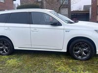 Gebraucht Mitsubishi Outlander P-HEV Basis 135 PS (99 kW) 2020 Weiß SUV
