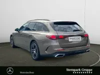 Gebraucht Mercedes E300 AMG 313 PS (230 kW) 2025 Lack samtbraun Kombi