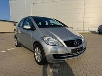 Gebraucht Mercedes A180 116 PS (85 kW) 2010 Silber Van / Kleinbus