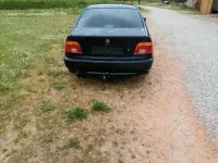 Second-hand BMW 520 185 CP (136 kW) 2001 Albastru Berlinǎ